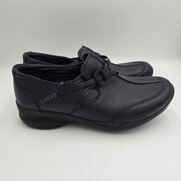 Clarks In Motion Womens 7 M Navy Blue Leather Slip On Shoes Loafers Comfort Foam - Picture 5 of 10